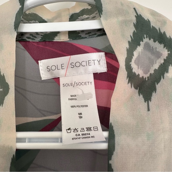 Sole Society open front Kimono ( One size ) - Picture 3 of 3